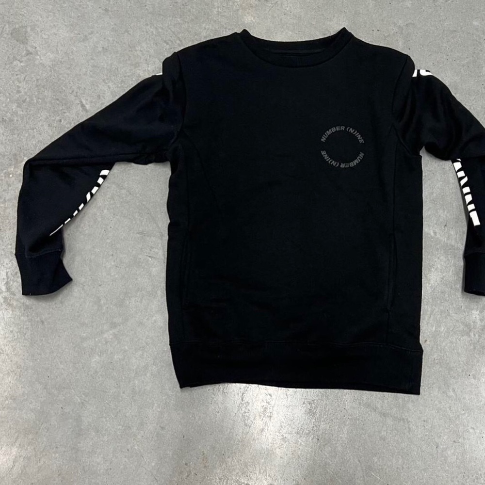 Number nine sweatshirt